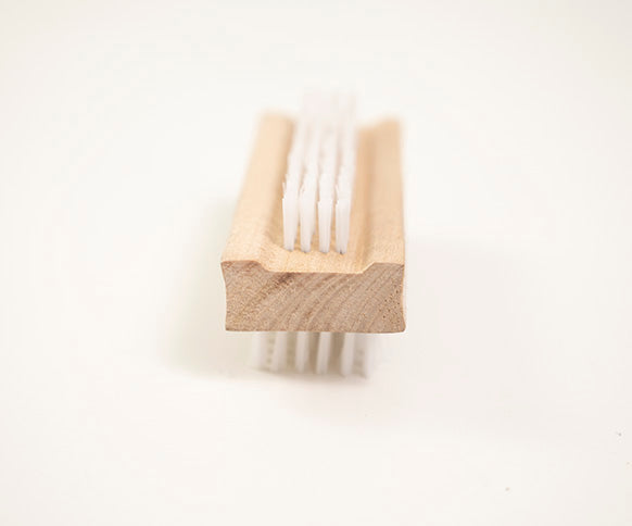 Everyday Nail Brush With Dual Fill - Medium Stiff